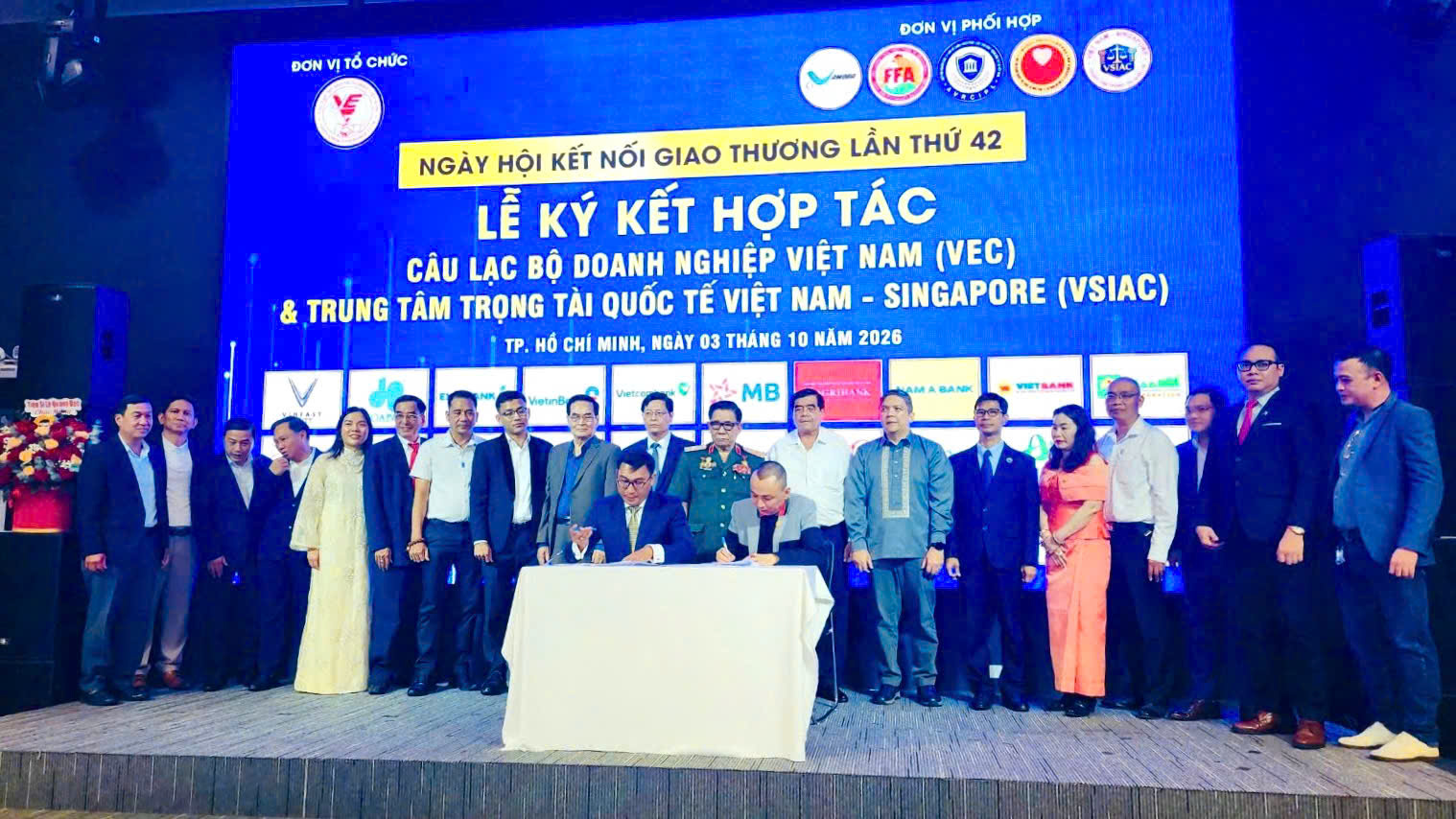 Kết nối doanh nghiệp với ngân hàng, khơi thông nguồn vốn xuất khẩu cuối năm