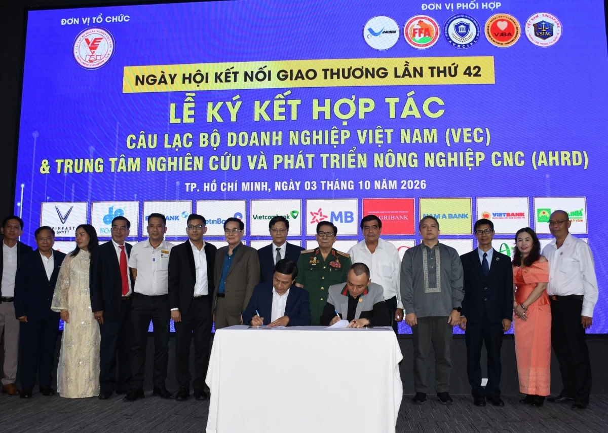 Kết nối doanh nghiệp với ngân hàng, khơi thông nguồn vốn xuất khẩu cuối năm